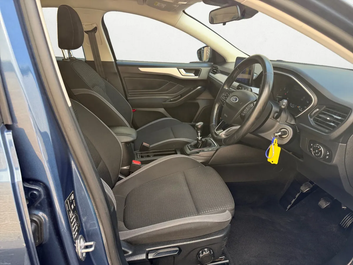 2022 Ford Focus 1.5 TDCI ZETEC 120BHP - Image 5