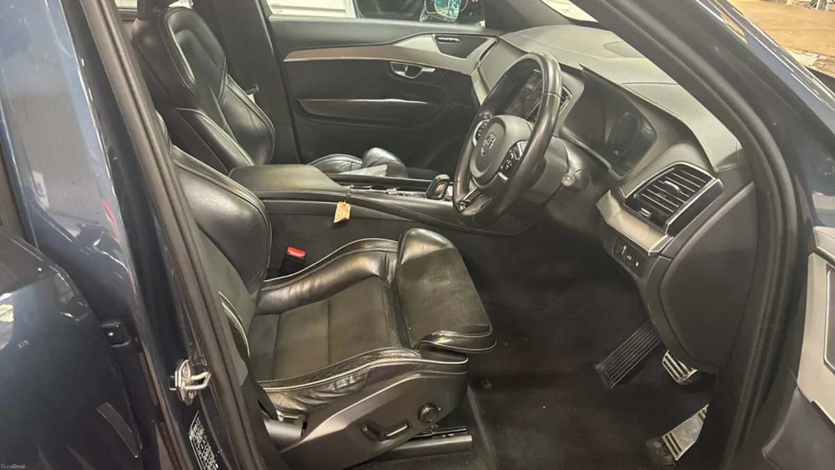 VOLVO XC90 -DESIGN T8 RCHARGE RECHARGE / 212 REG - Image 2