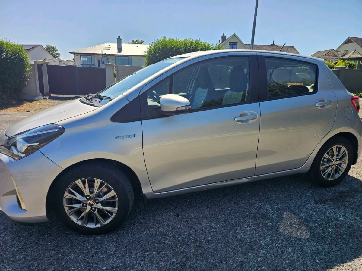 Toyota Yaris Luna - Image 2