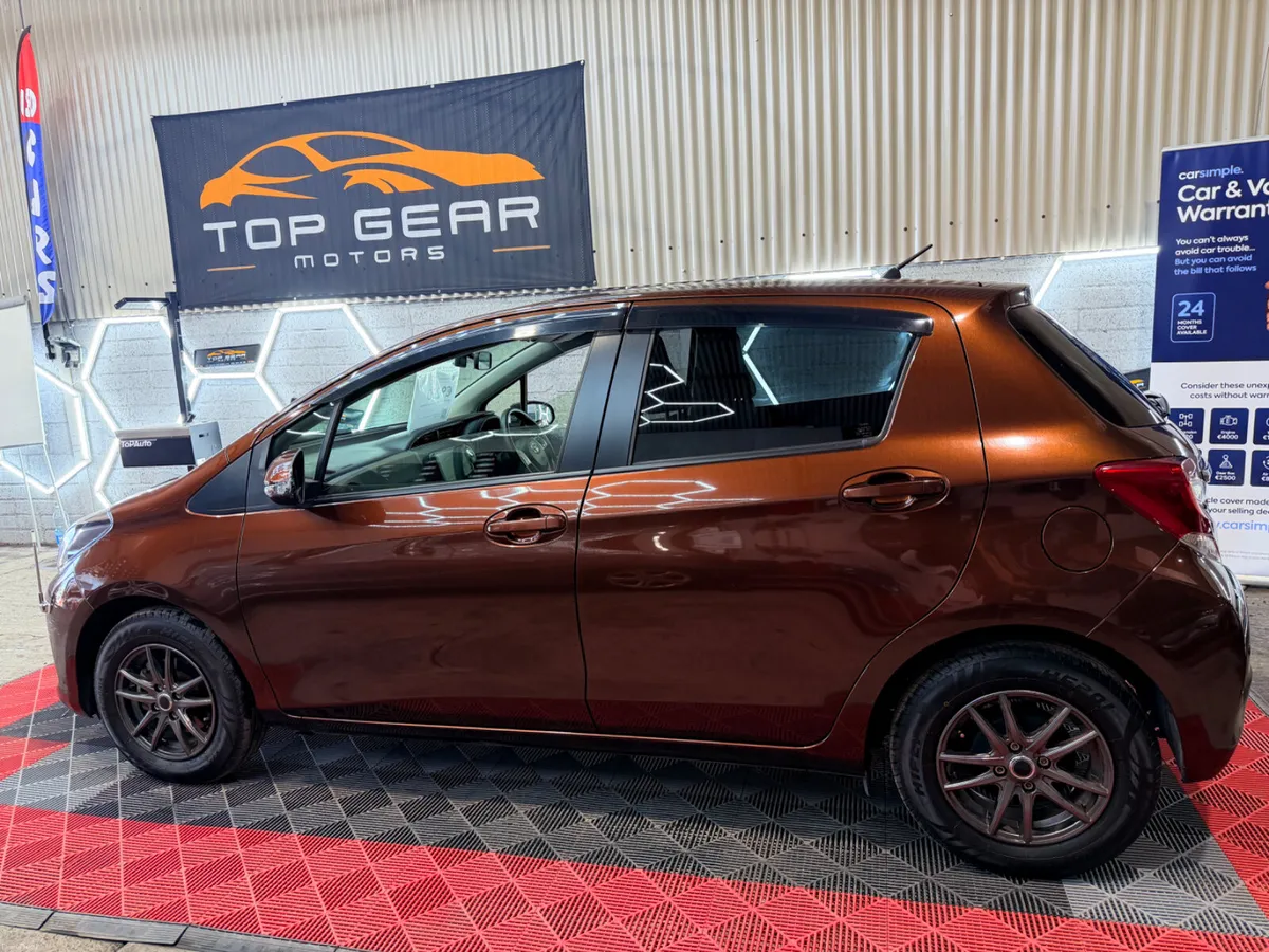 142 Toyota Yaris/ Vitz 1.3 Petrol Automatic - Image 6