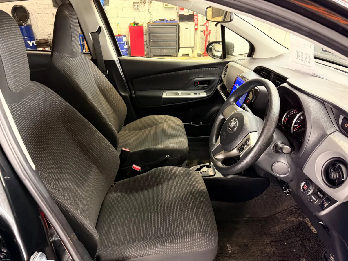 152 Toyota Yaris/ Vitz 1.3 Petrol Automatic - Image 5