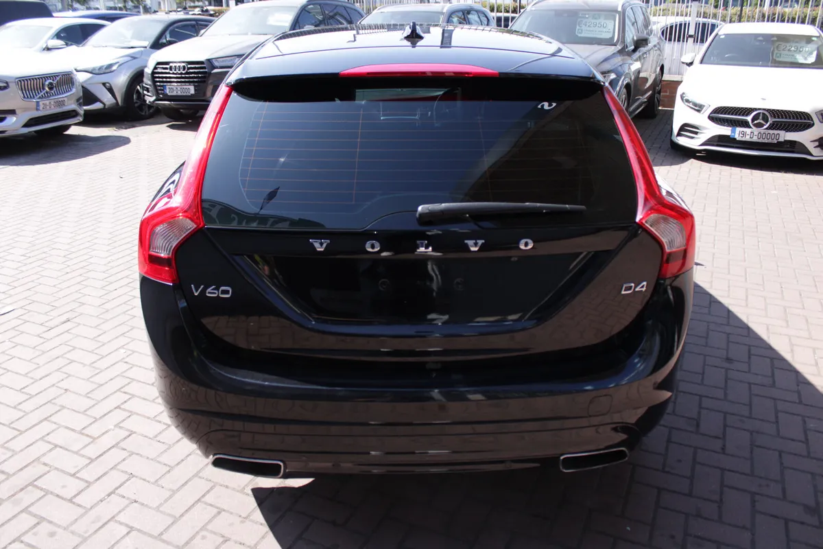 2016 VOLVO V60 D4 5DR ESTATE AUTOMATIC - Image 5