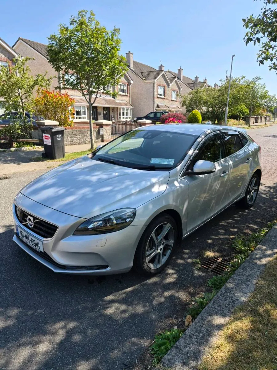 Volvo v40 2016 190ph - Image 4