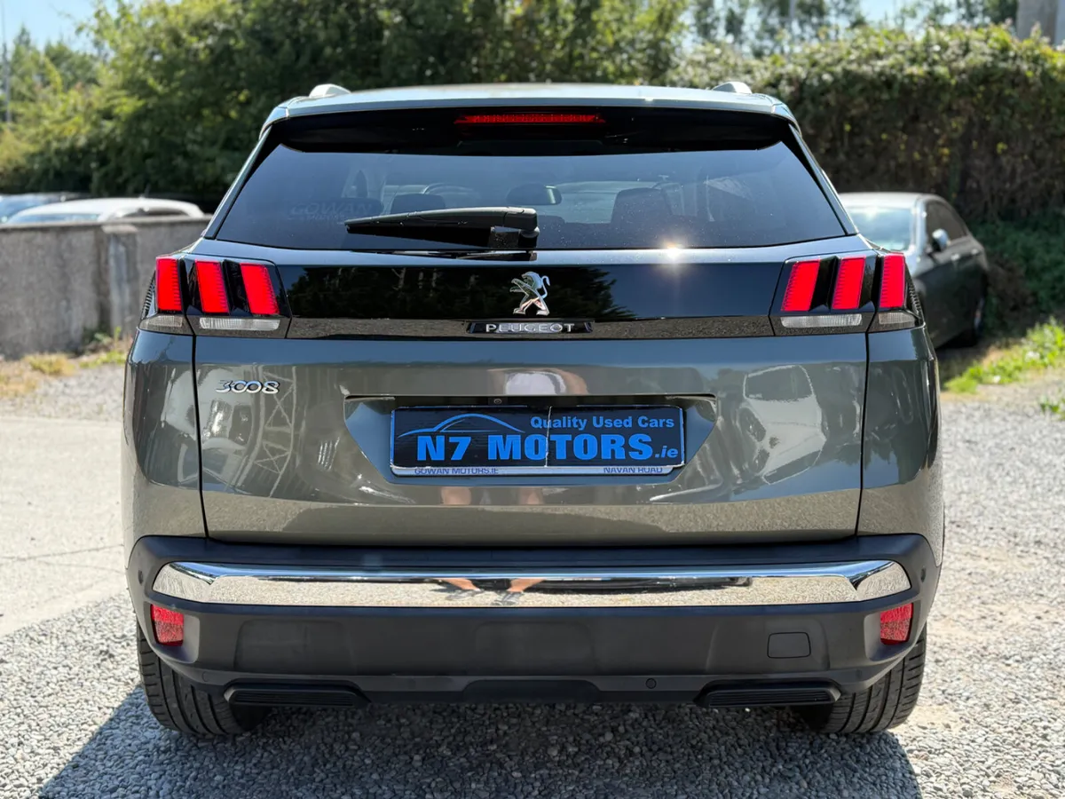 2018 Peugeot 3008 1.2 ALLURE AUTO - Image 4