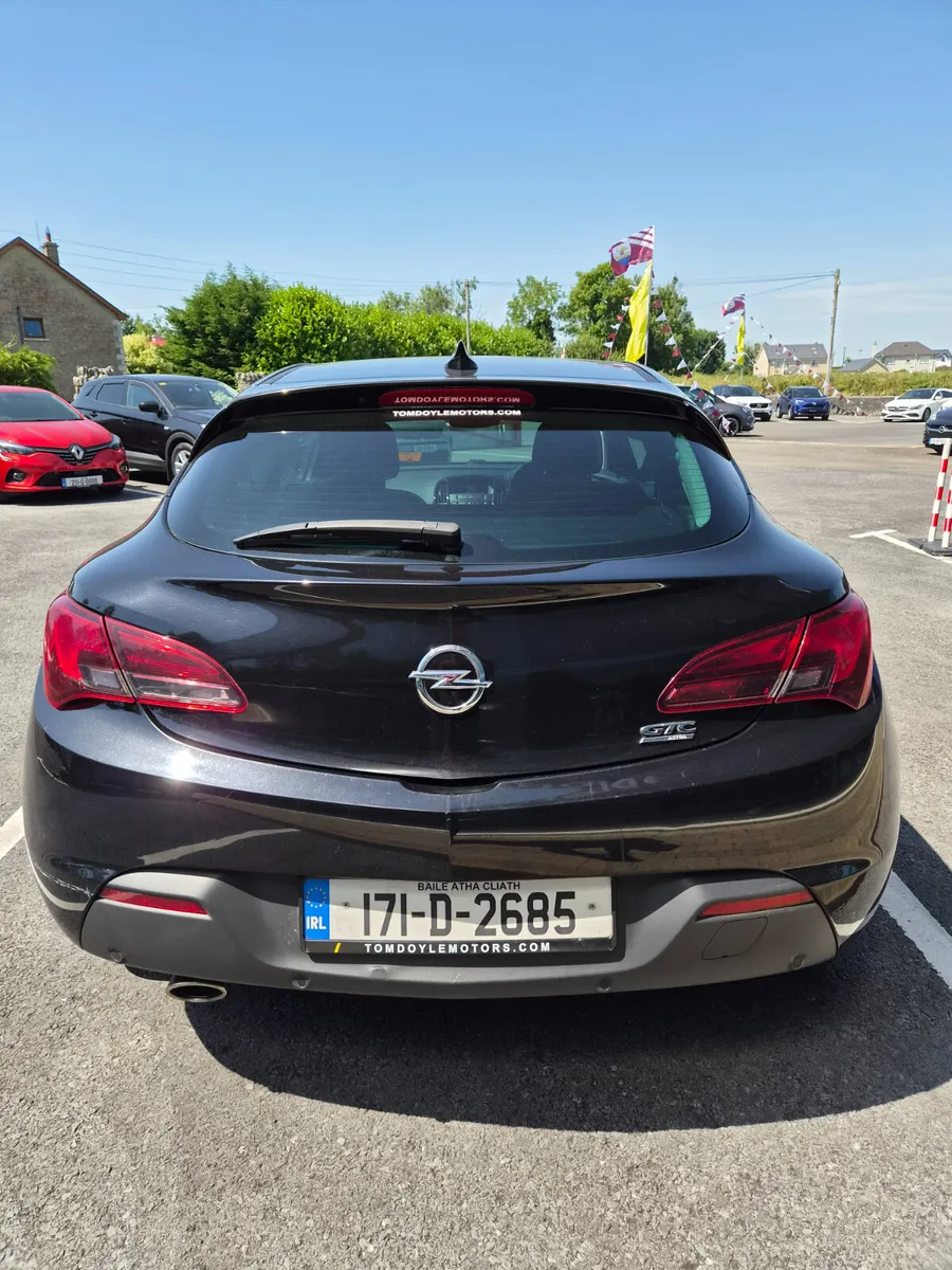 Opel Astra GTC 2017 1.4L Petrol Manual - Image 4