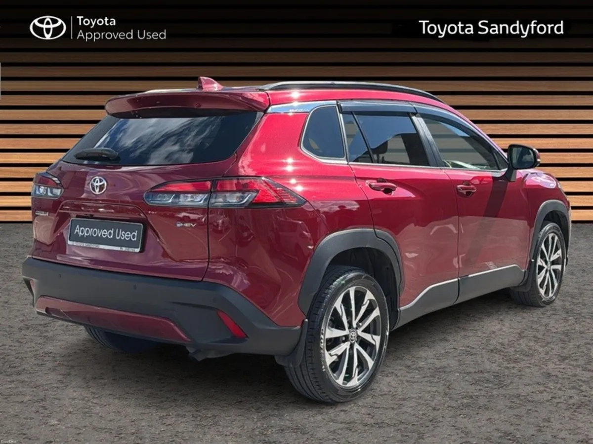 Toyota Corolla Cross TOP SPEC SOL 1.8 HYBRID SOL P - Image 2