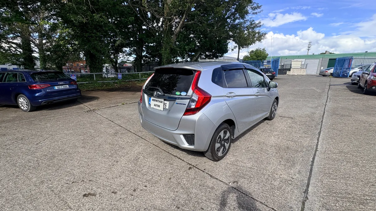 Honda Fit 1.5 Hybrid Petrol 2017 - Image 4
