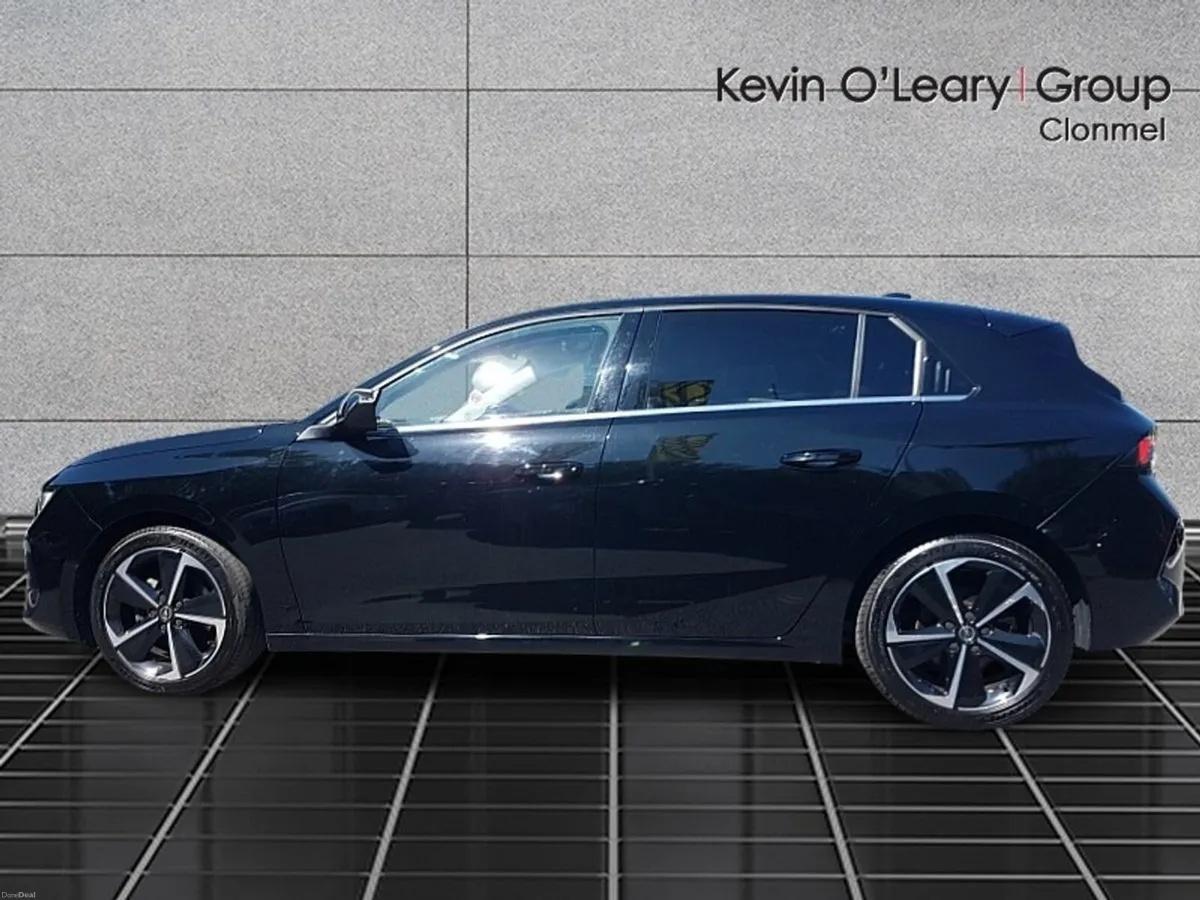Opel Astra Elegance 1.2 Turbo 130PS 6 Speed - Image 6