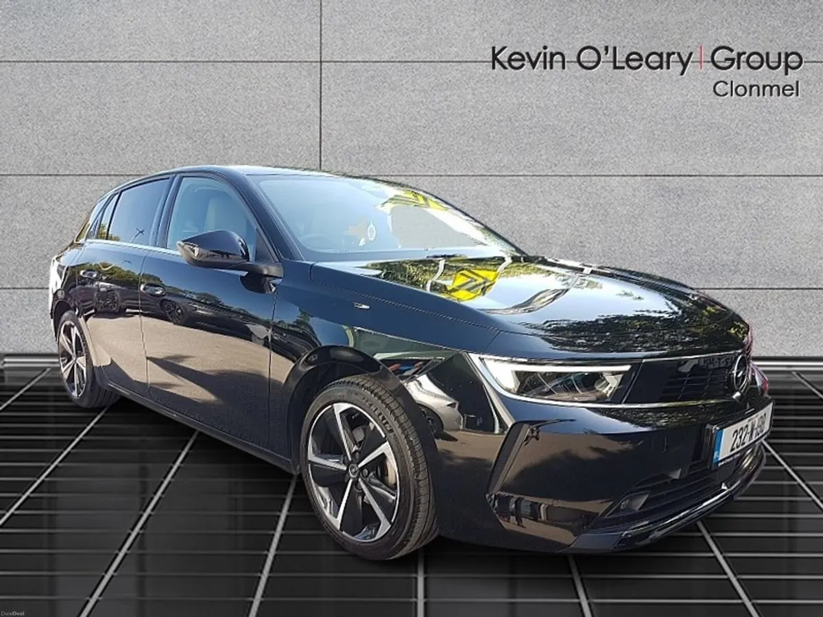 Opel Astra Elegance 1.2 Turbo 130PS 6 Speed - Image 1