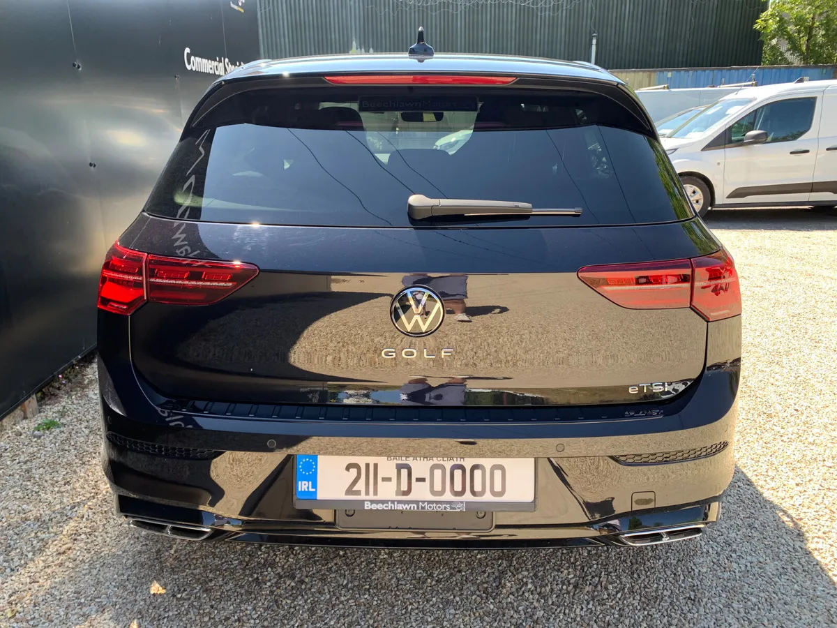 VOLKSWAGEN GOLF R LINE 1.5 ETSI PETROL MHEV AUTO - Image 4