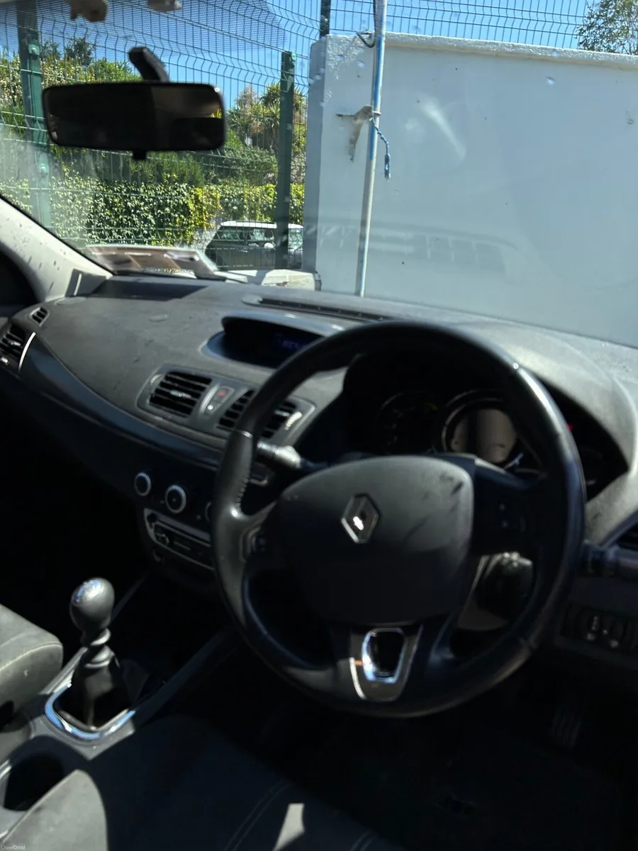 Renault Megane 2015 - Image 5