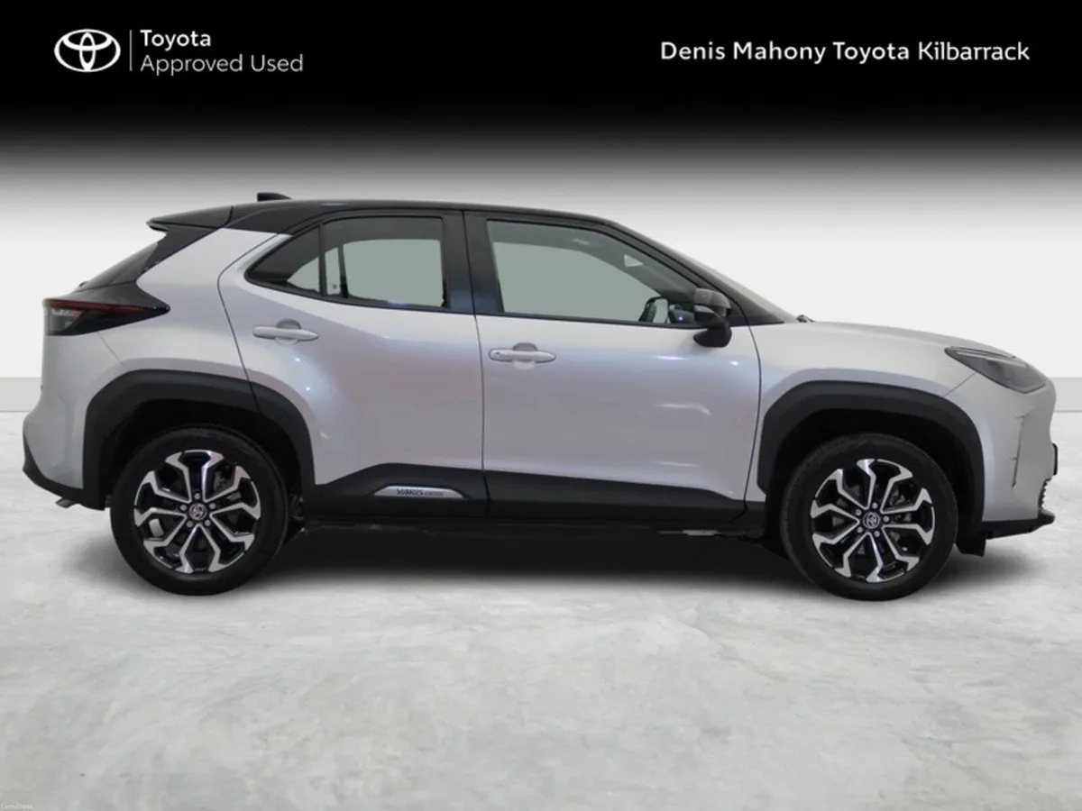 Toyota Yaris Cross LUNA SPORT - Image 3