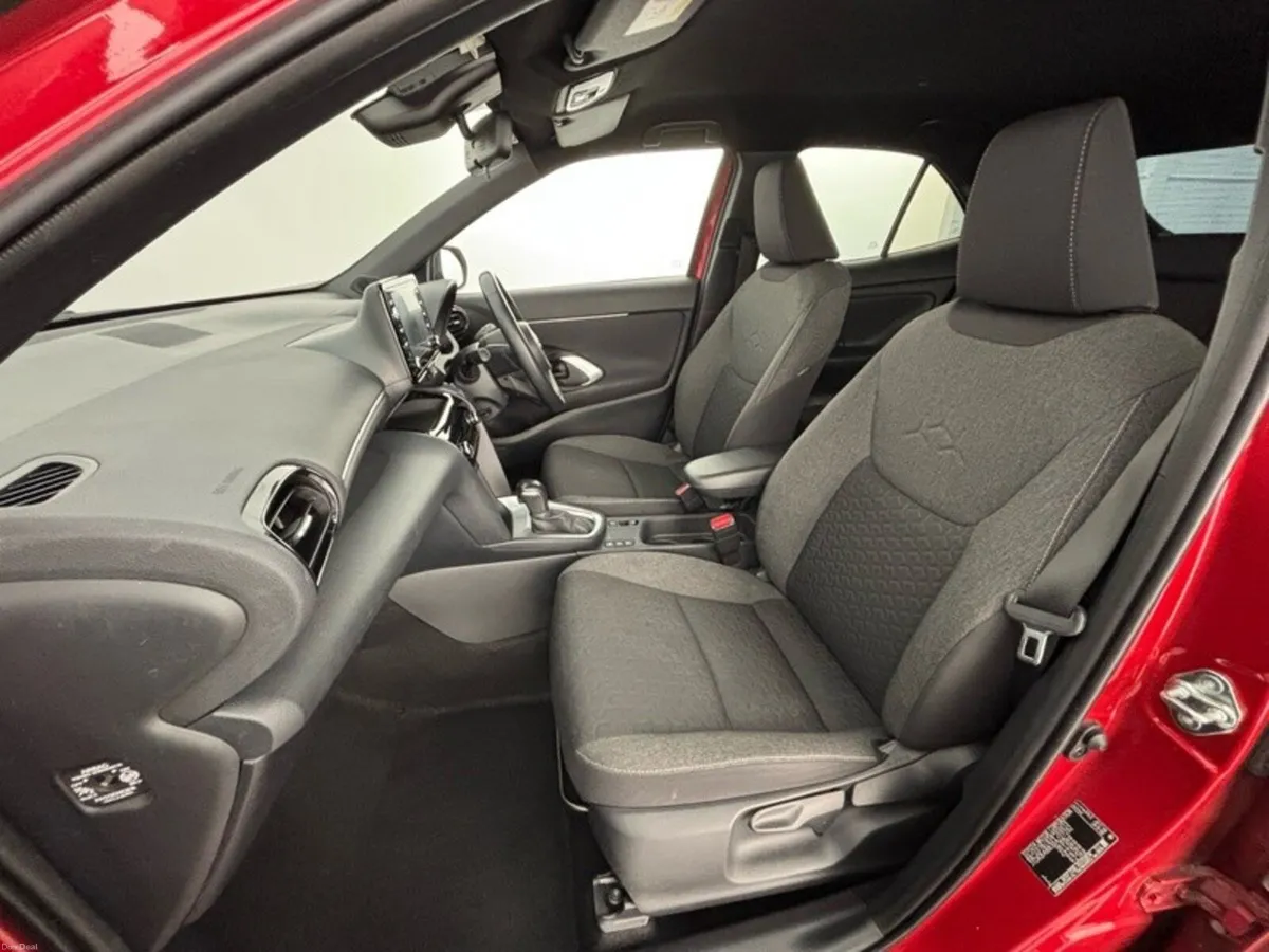 Toyota Yaris Cross LUNA SPORT - Image 6