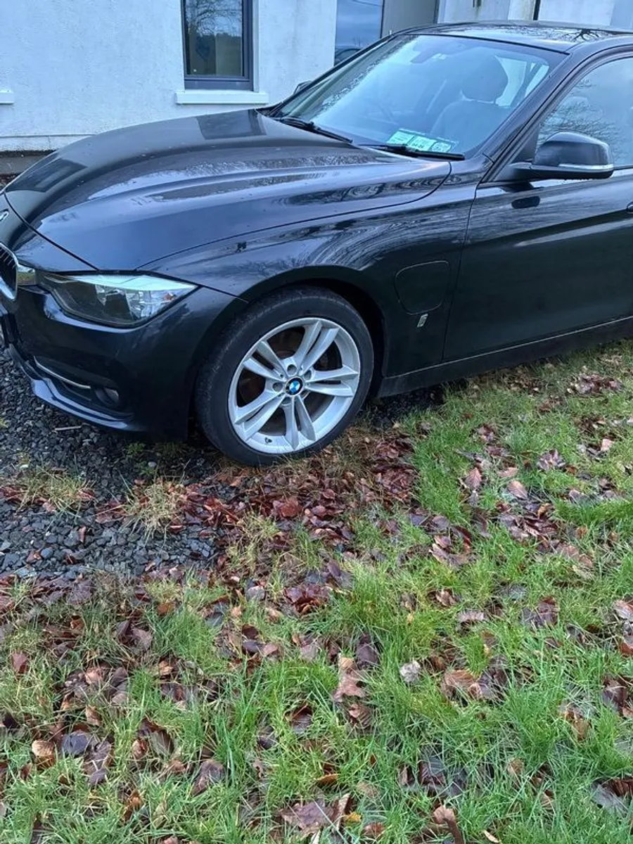 2017 BMW 3 Series 330E Sport - Image 2