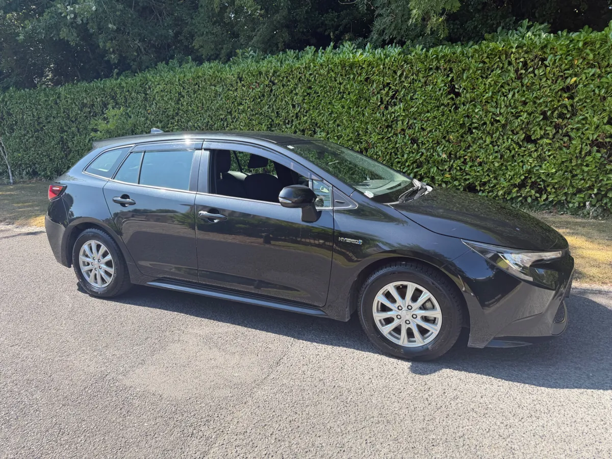 2020 Toyota Corolla Hybrid GX Estate - €14,950 - Image 2