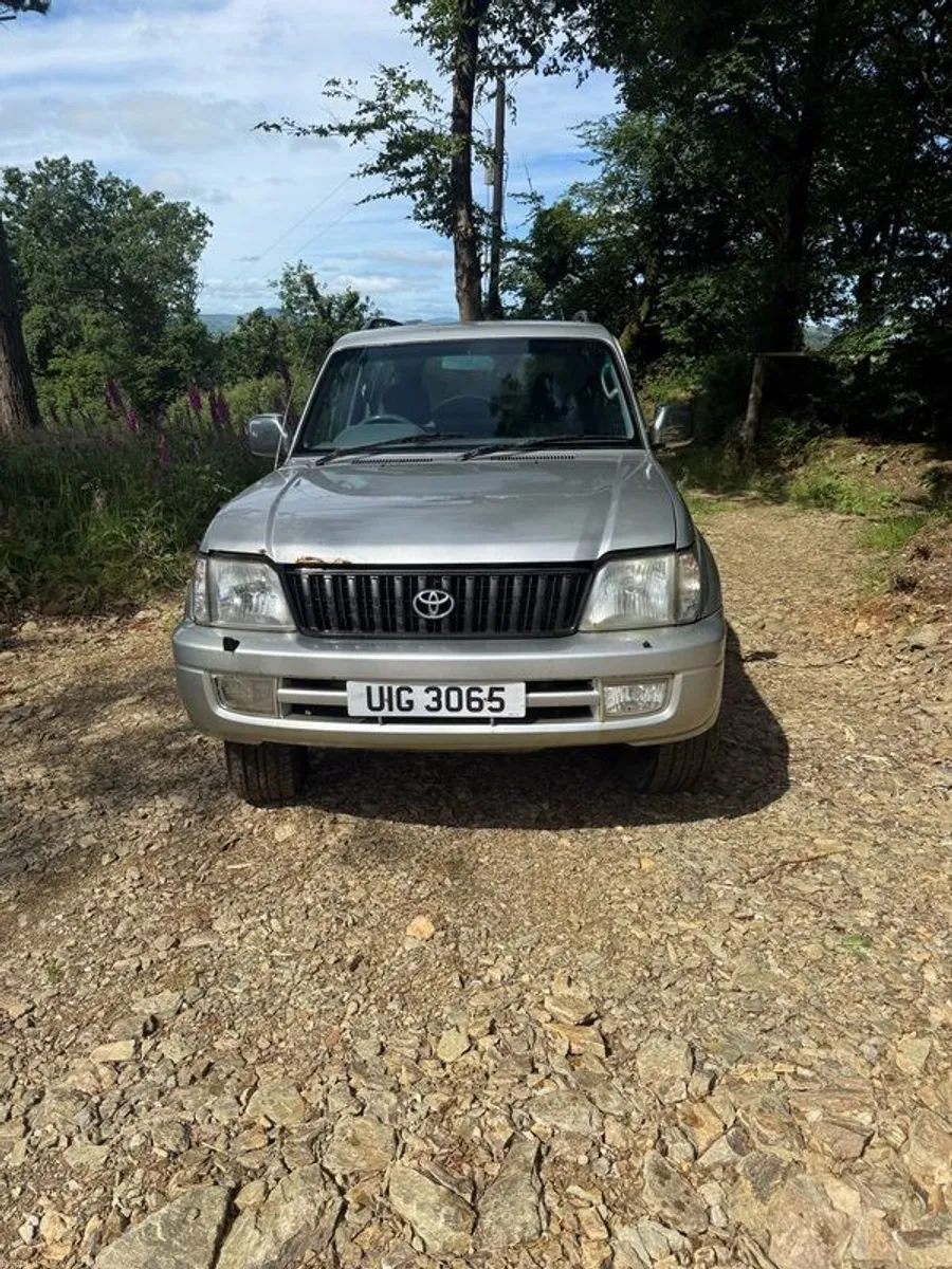 2000 Toyota Land Cruiser - Image 2