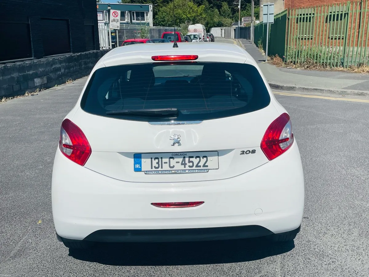 Peugeot 208 - Image 6