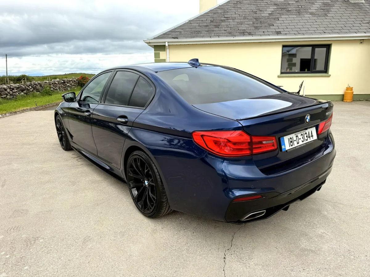 BMW 5-Series 2018 - Image 4