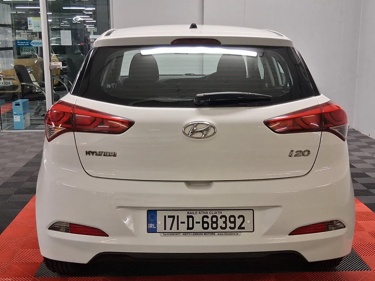 2017 Hyundai i20 Full Service History - Image 5