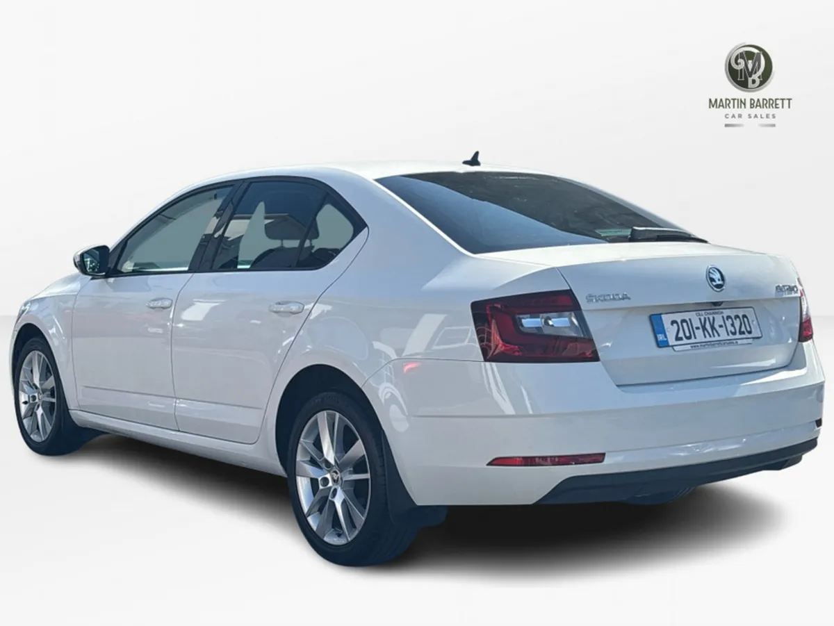 Skoda Octavia AMBITION 1.6 TDI 115 115HP 4DR - Image 4