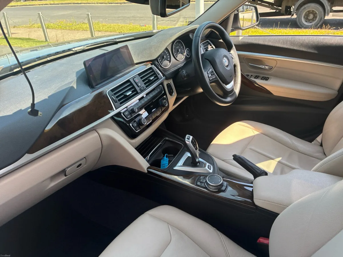 BMW 3-Series 2017 2L Petrol PHEV BMW 330e - Image 3