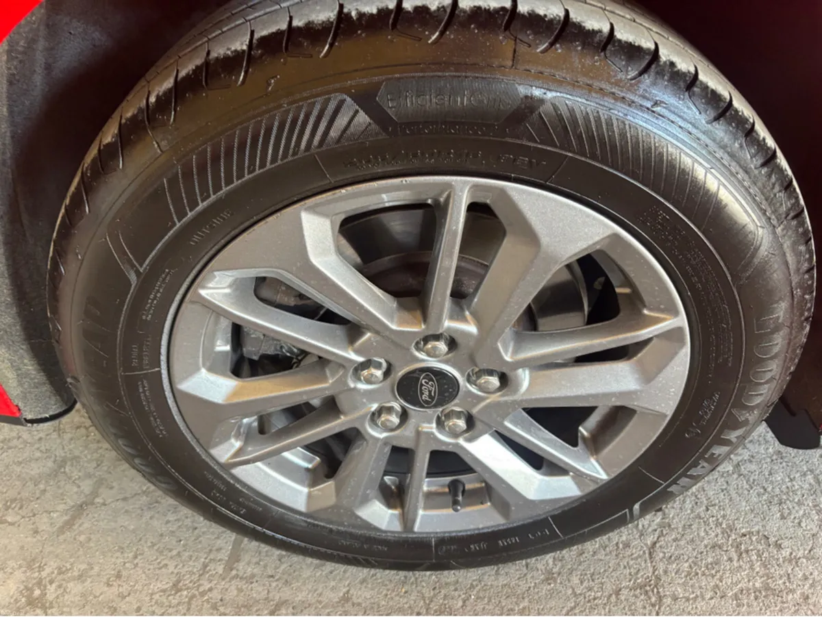 Ford Focus TITANIUM 5W 1.0T 125 M6 Finance Availab - Image 3