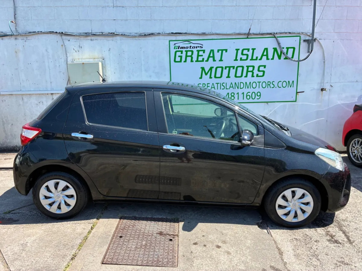 Toyota Vitz DBA-KSP130 5DR AUTO - Image 4