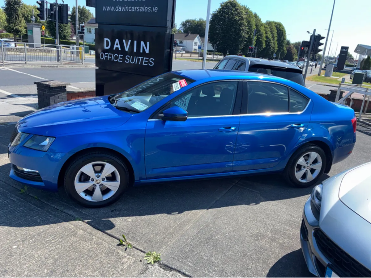 Skoda Octavia 1.0 TSI 115PS SE TECHN TECHNOLOGY 5D - Image 2
