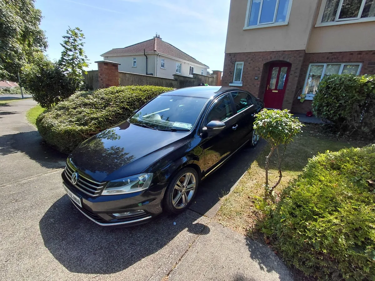 Volkswagen Passat 2013 - Image 2