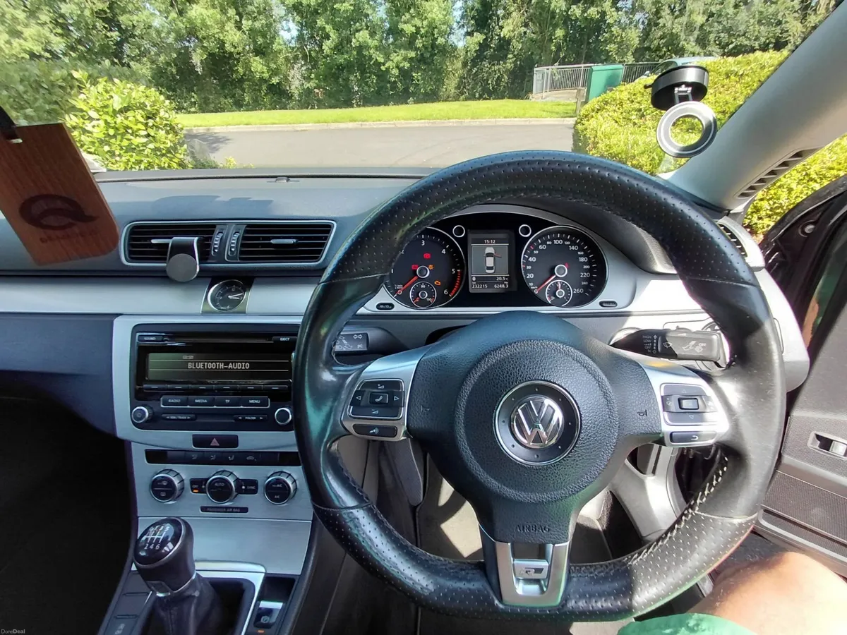 Volkswagen Passat 2013 - Image 3
