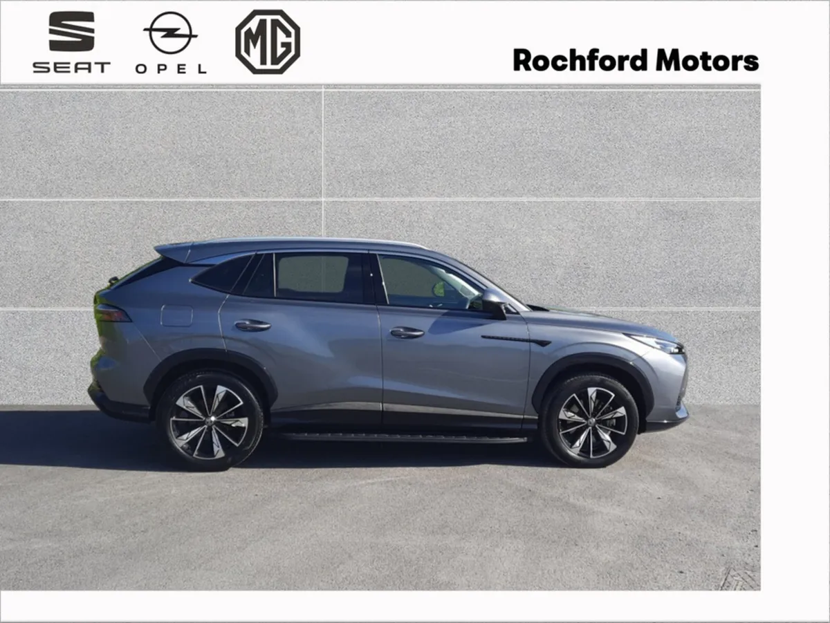 MG HS HSE PHEV EXCLUSIVE - Image 3