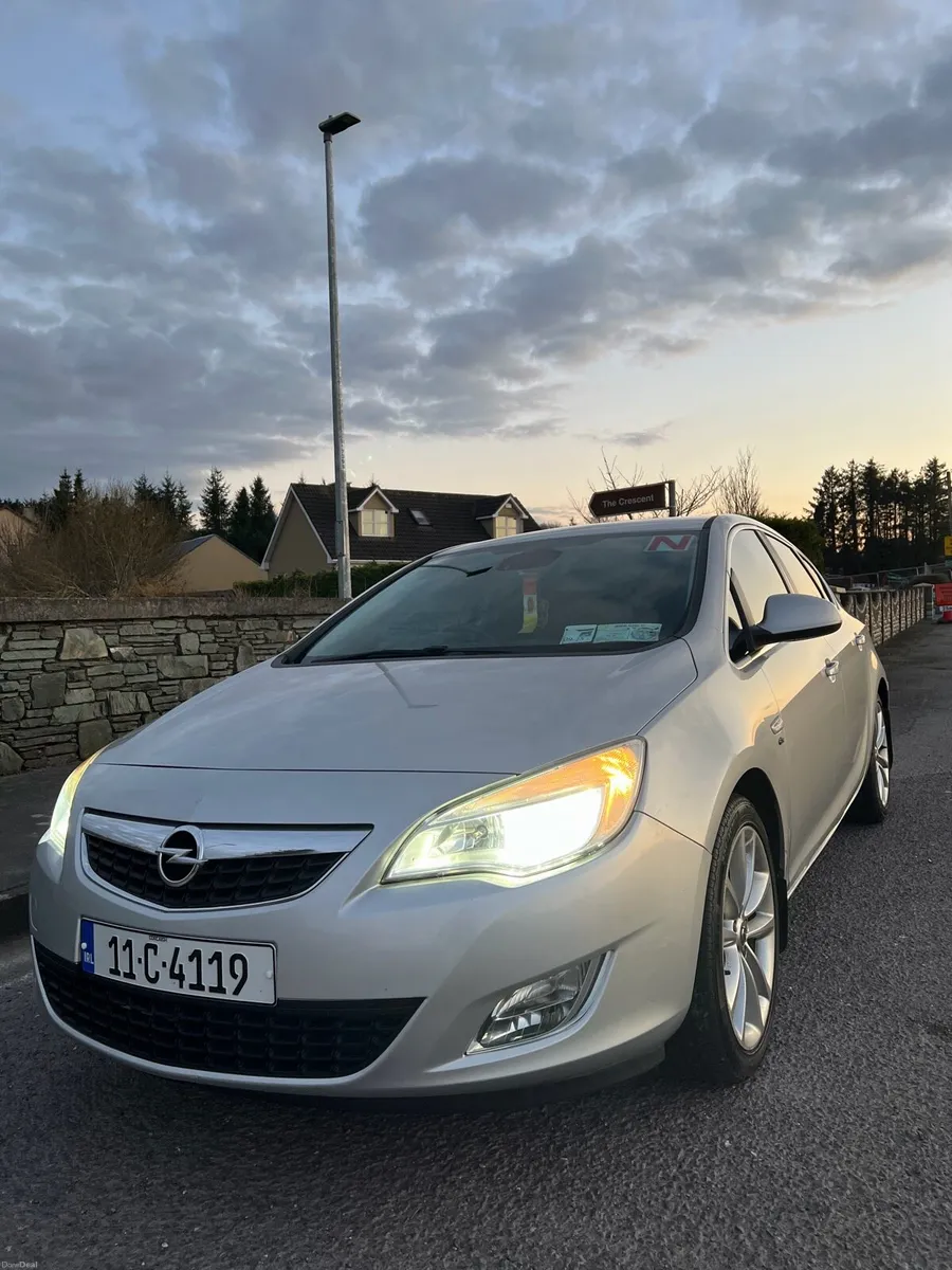 Car - Image 2