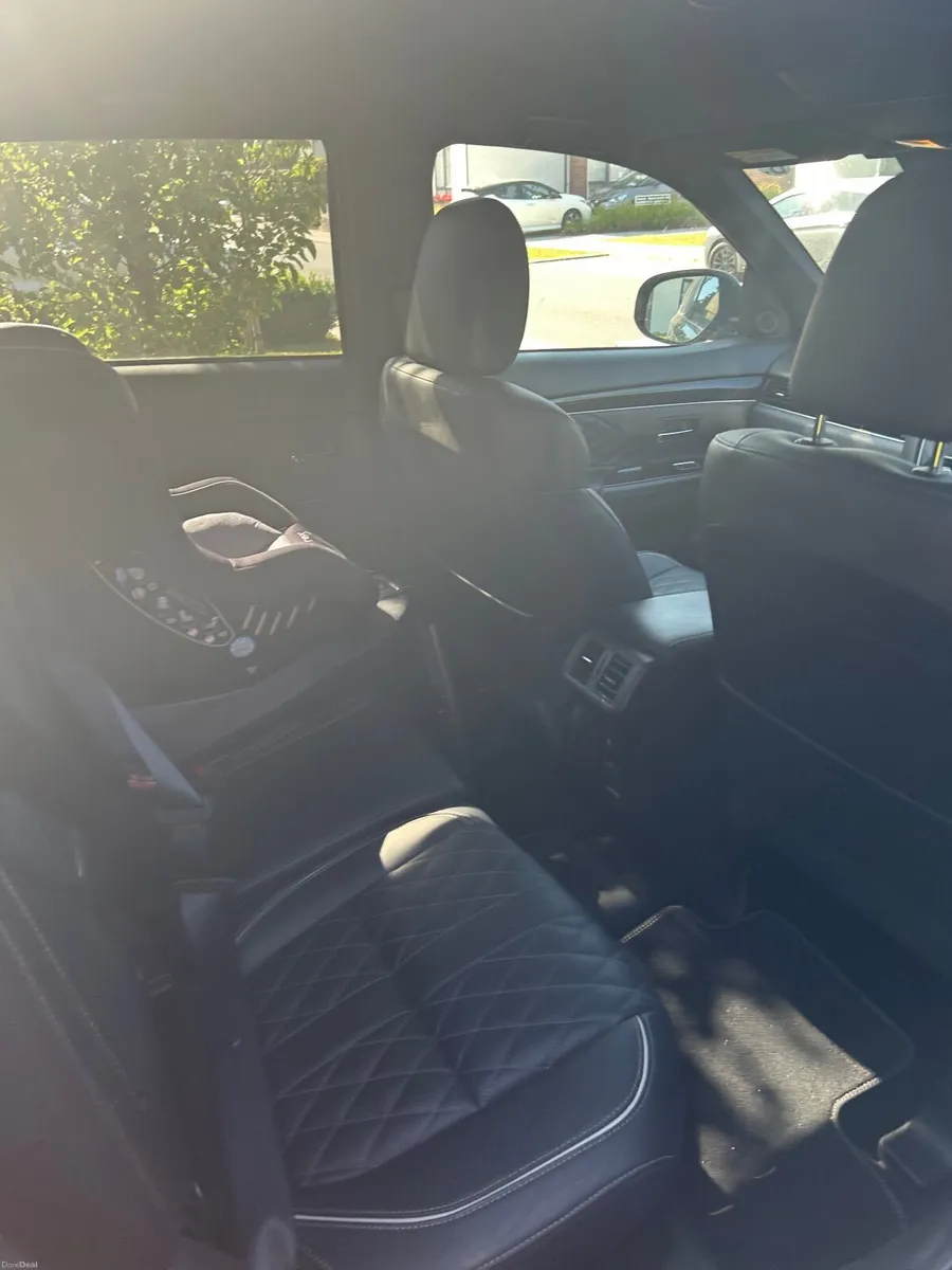 Mitsubishi Outlander 2019 - Image 2