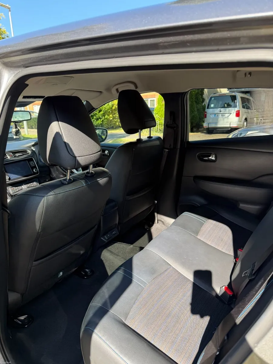 2020 Nissan Leaf Automatic, Low Mileage 35,000KM! - Image 4