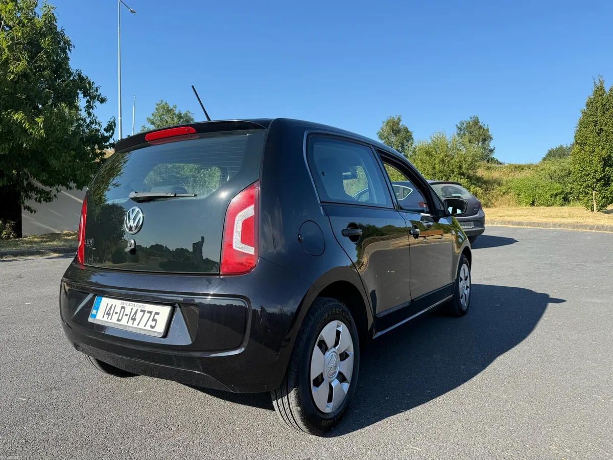 2014 Volkswagen Up - Image 4