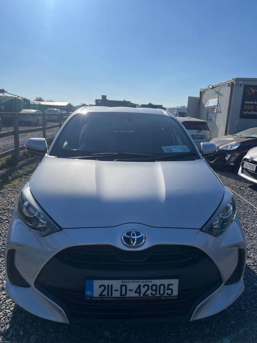 Toyota Yaris 2021 Excellent condition - Image 3
