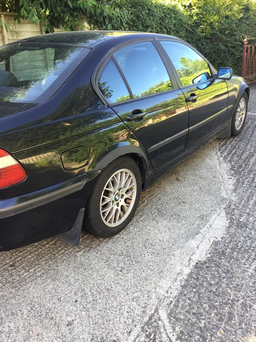 Car - Image 3