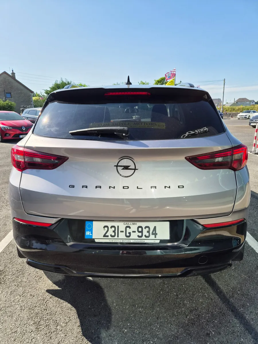 Opel Grandland X 2023 1.2L Petrol Manual - Image 4