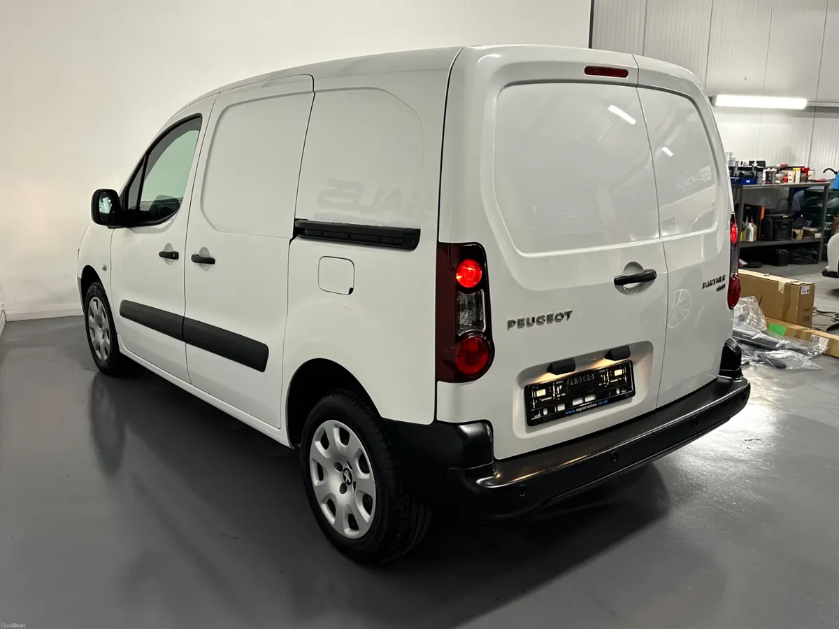 2016 Peugeot Partner 1.6 HDi 850 Professional - Image 6