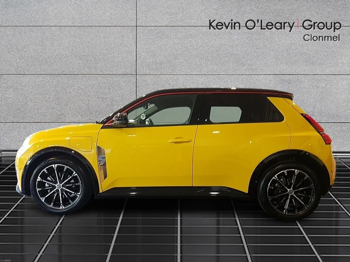 Renault 5 iconic 52kWh 150hp - Image 6