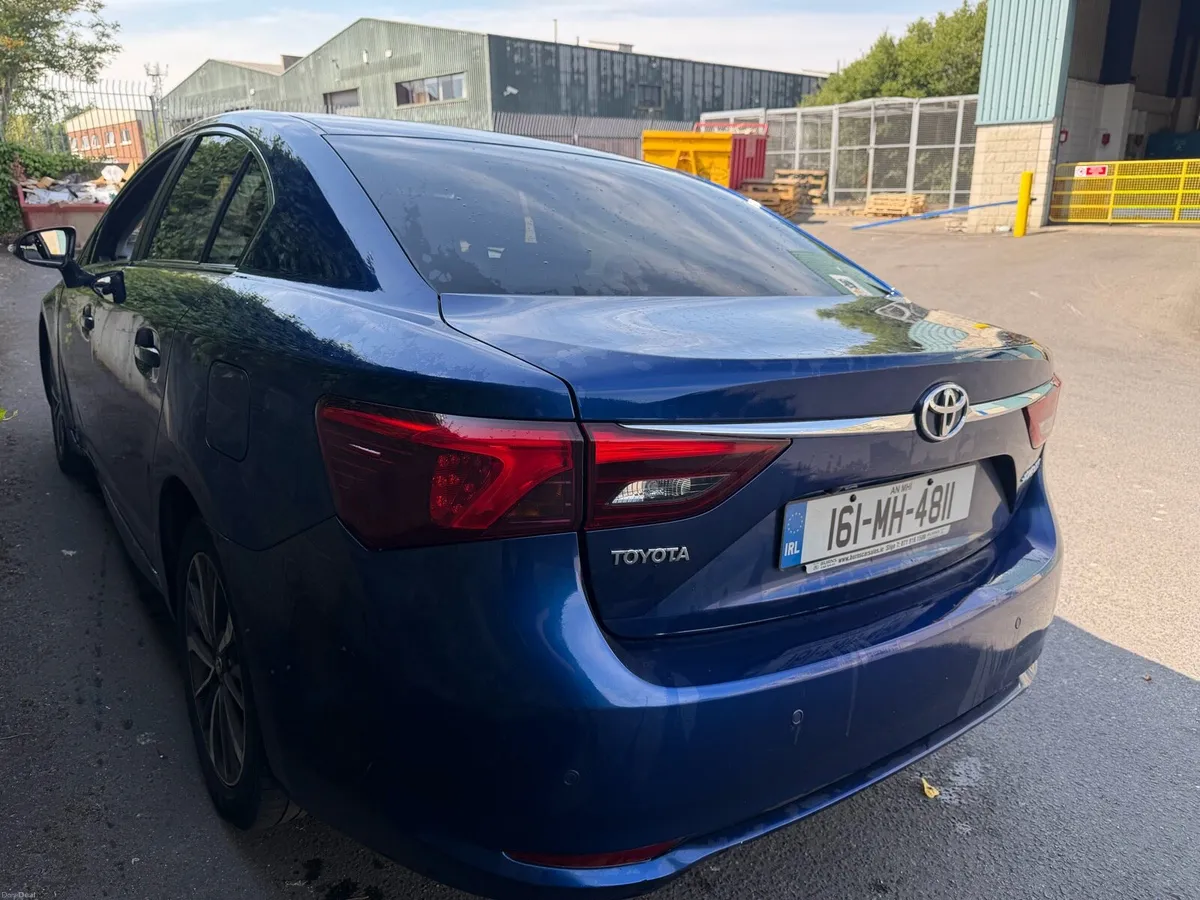 2016 Toyota Avensis 1.6 Manual Top Spec Tax & Test - Image 4