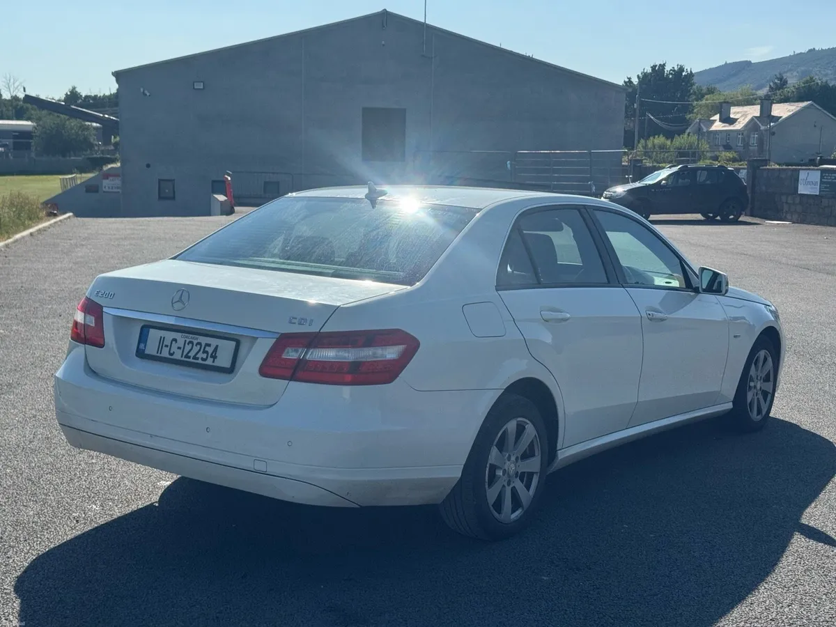 Mercedes e200 2011 new NCT 05/27 tax 11/26 - Image 4