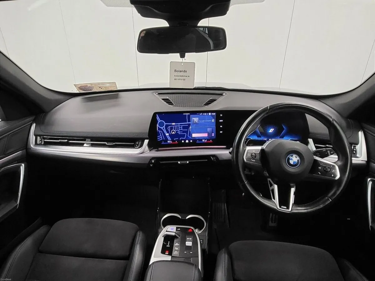 BMW iX1 eDrive20 M Sport - Image 4