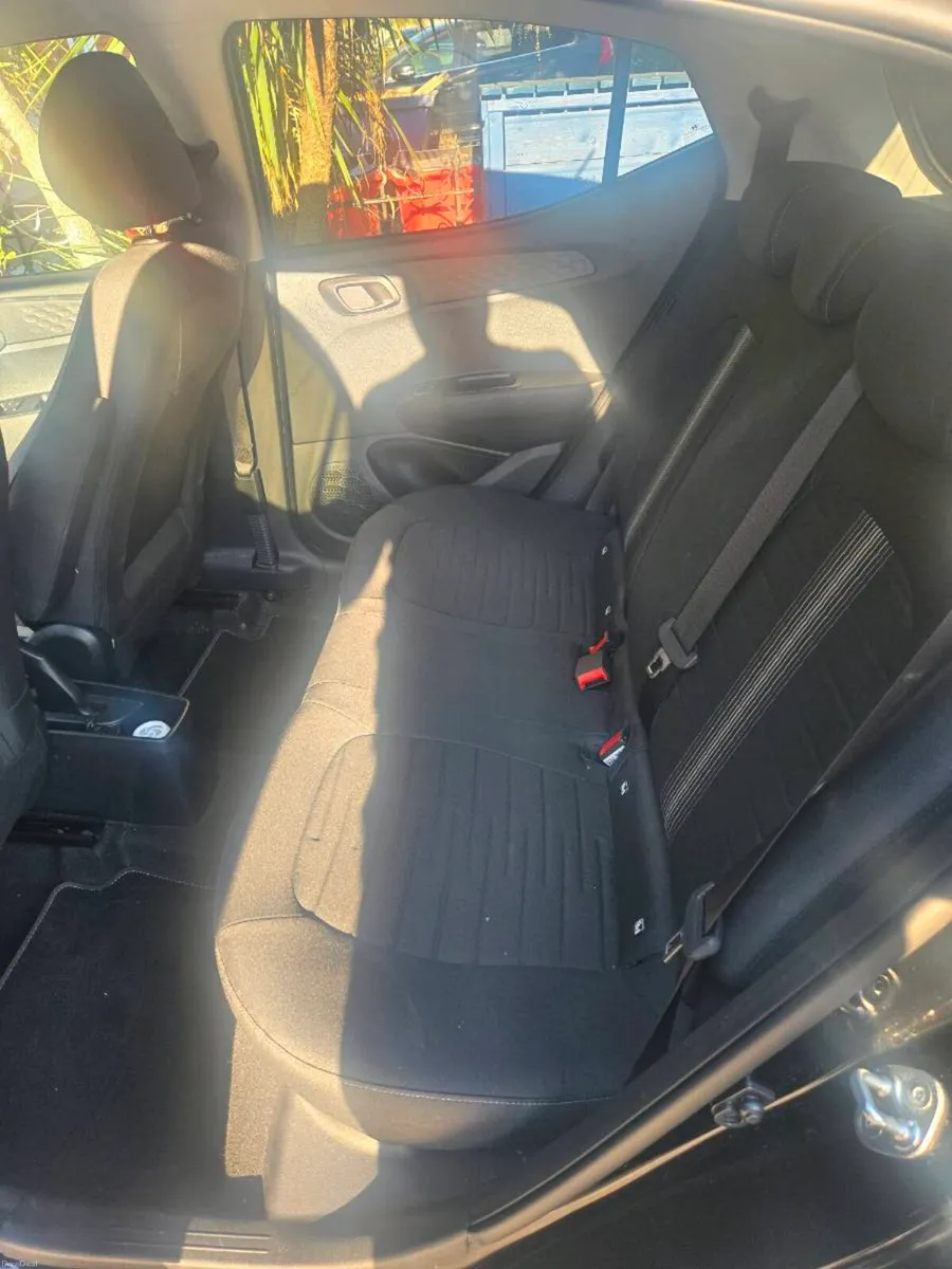 Hyundai i10 Deluxe plus - Image 5