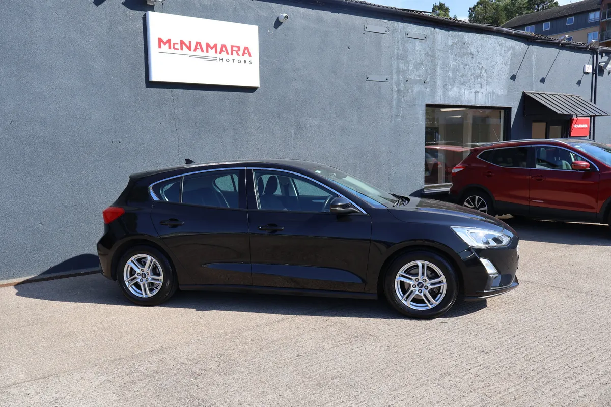 Ford Focus 2019 - Image 2