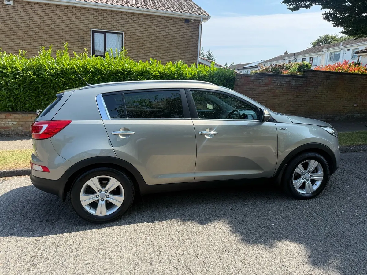 Kia sportage 4wd Nct 6/27 Tax 3/27 - Image 3