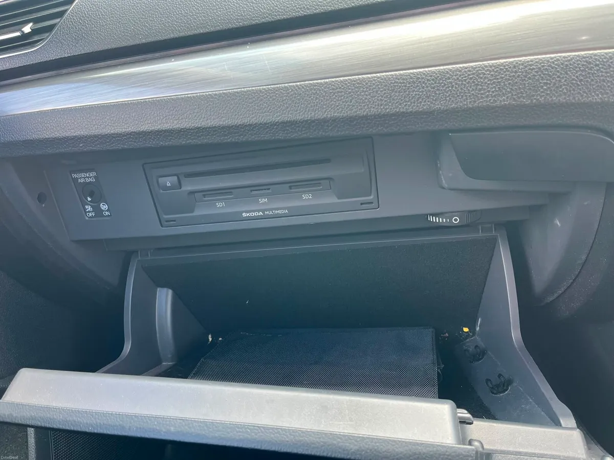 Skoda superb - Image 2