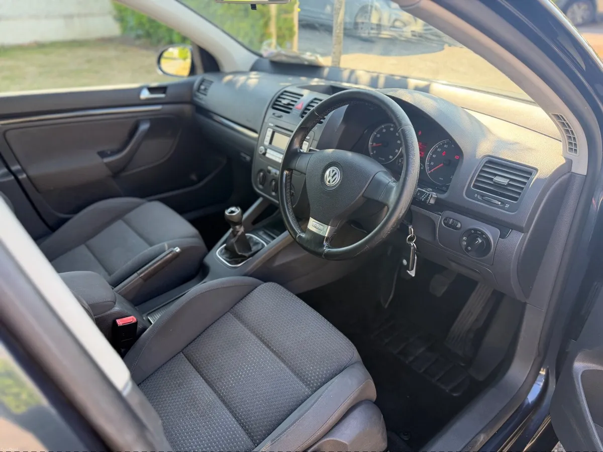 Volkswagen Golf GT - Image 4