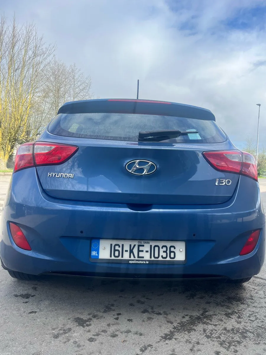 AA APPROVED HYUNDAI i30 - Image 2