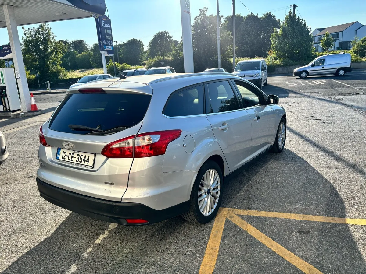 Ford Focus - Image 4